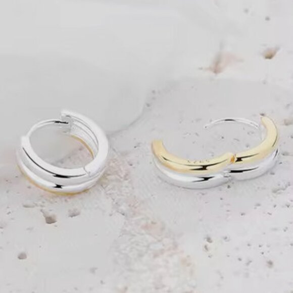 2 Tone Chunky Huggie Earrings. 925 Sterling Silver. #1100 - Picture 4 of 7